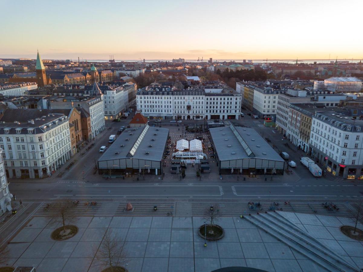 Big 4 Bedroom Apartment With Bathtub By Cph City Hall Square Kopenhagen Exterior foto