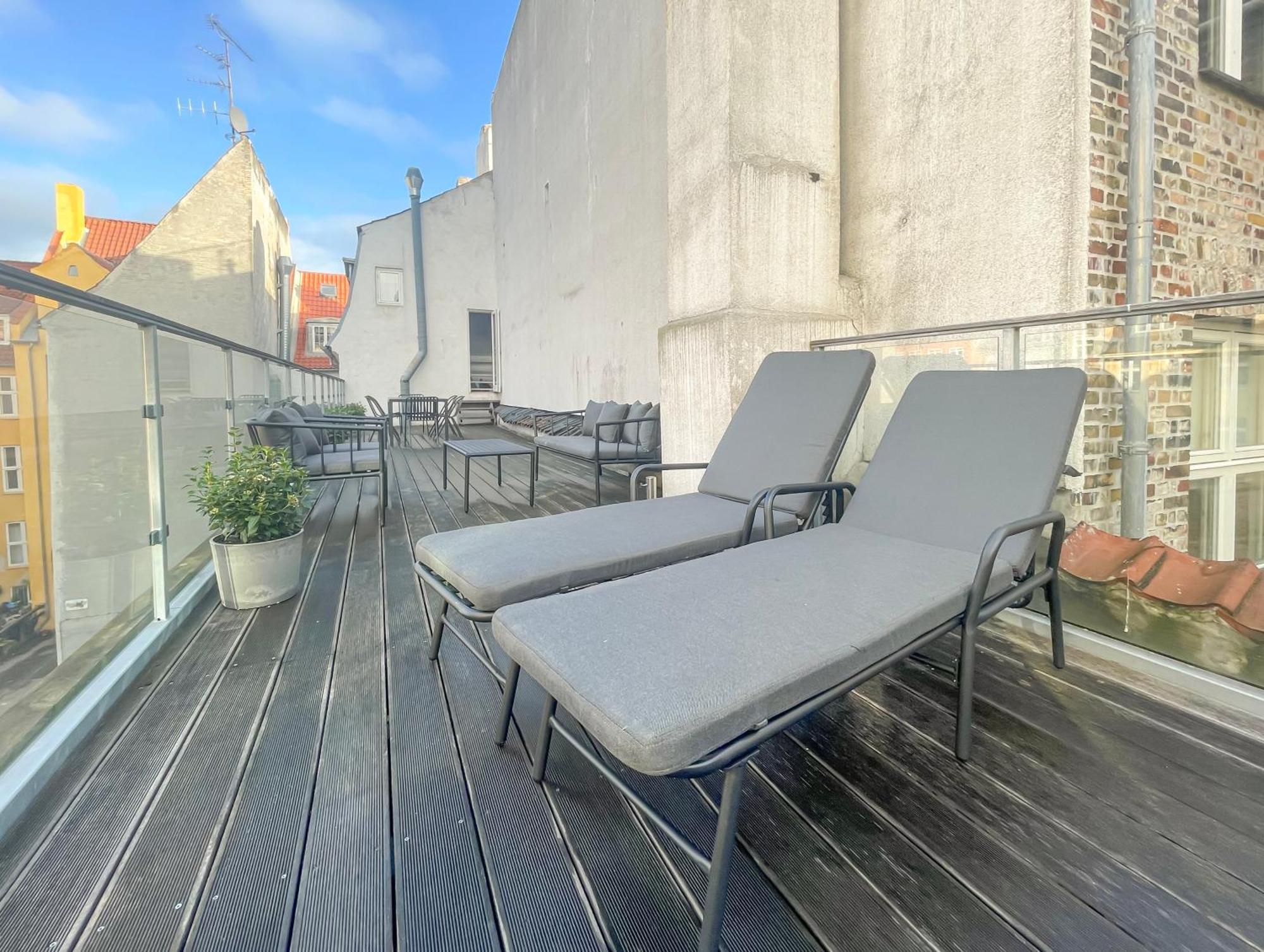 Big 4 Bedroom Apartment With Bathtub By Cph City Hall Square Kopenhagen Exterior foto